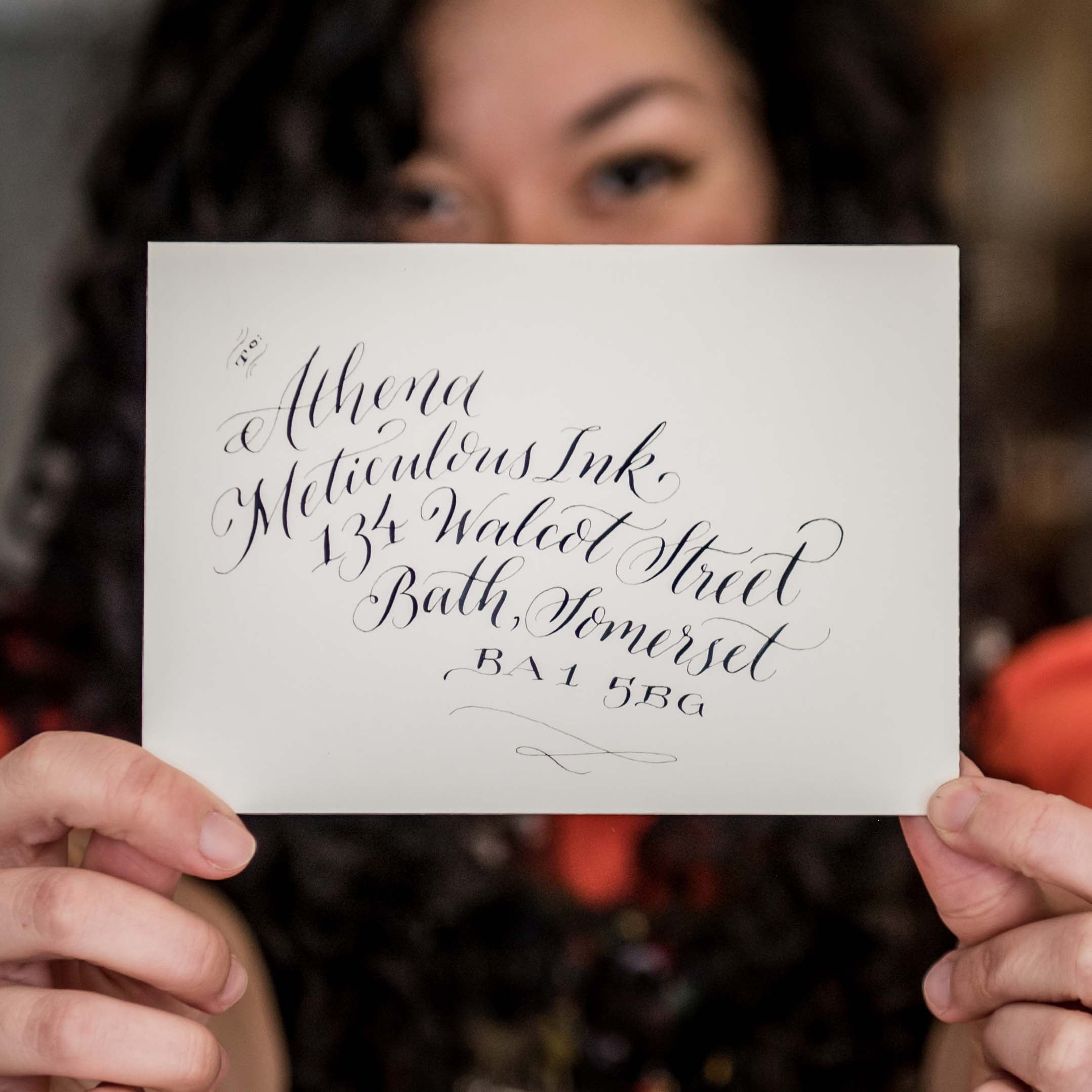 Modern calligraphy with loose curves and full loops