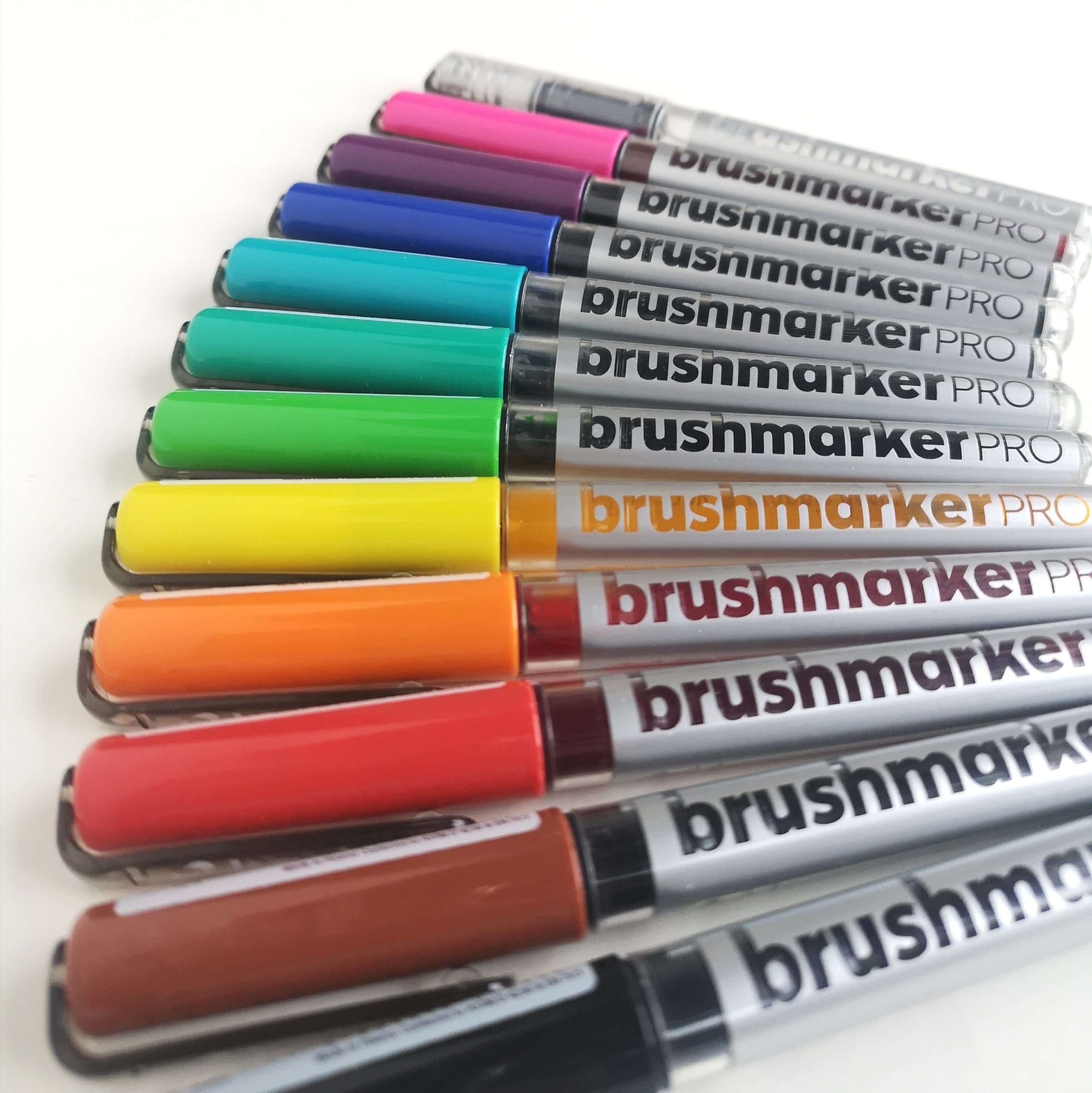 Karin Brushmarker PRO Set of 11 Basic Colors & Blender