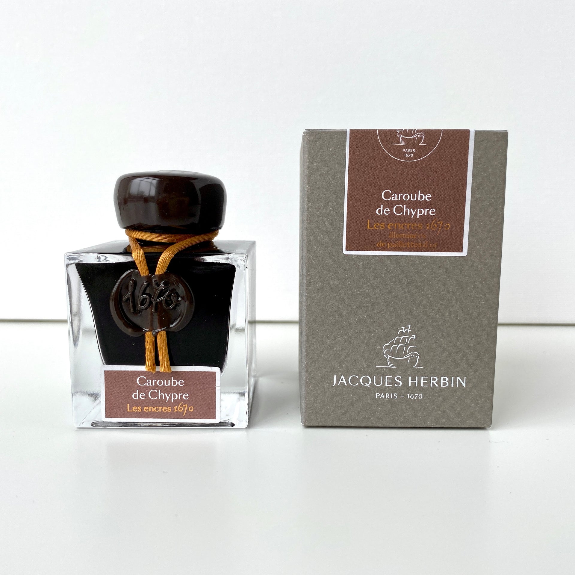 J.Herbin 15018JT Anniversary Ink Bottle 1670 (50 ml, for spring holders, colour intensive) blue J.Herbin 15018JT Anniversary Ink Bottle 1670 (50 ml, for spring holders, colour intensive) blue